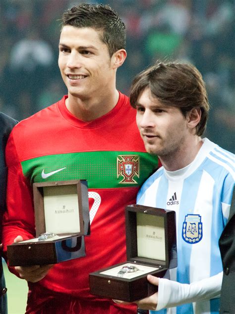 messi and ronaldo pic.